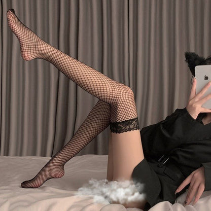 蕾丝边过膝渔网袜